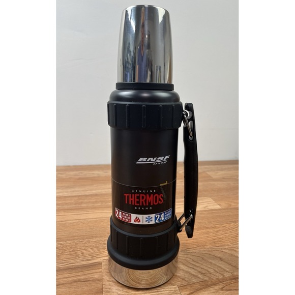 Thermos 1.2L/ 40oz- Insulated for Hot or Cold, BNSF Railway Logo NEW